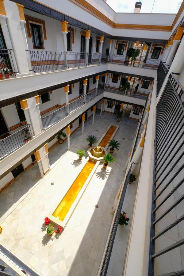 Patio Rialto Apartment Севиля Екстериор снимка
