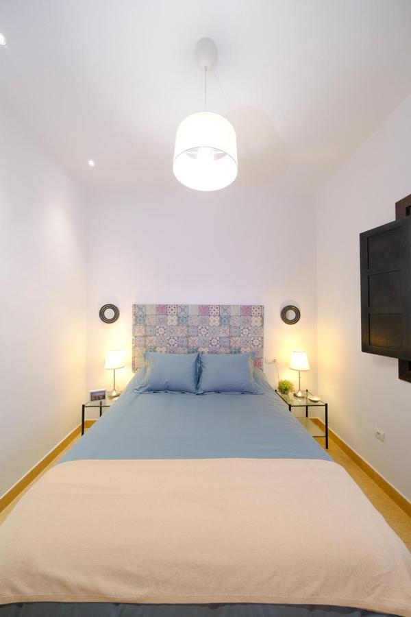 Patio Rialto Apartment Севиля Екстериор снимка