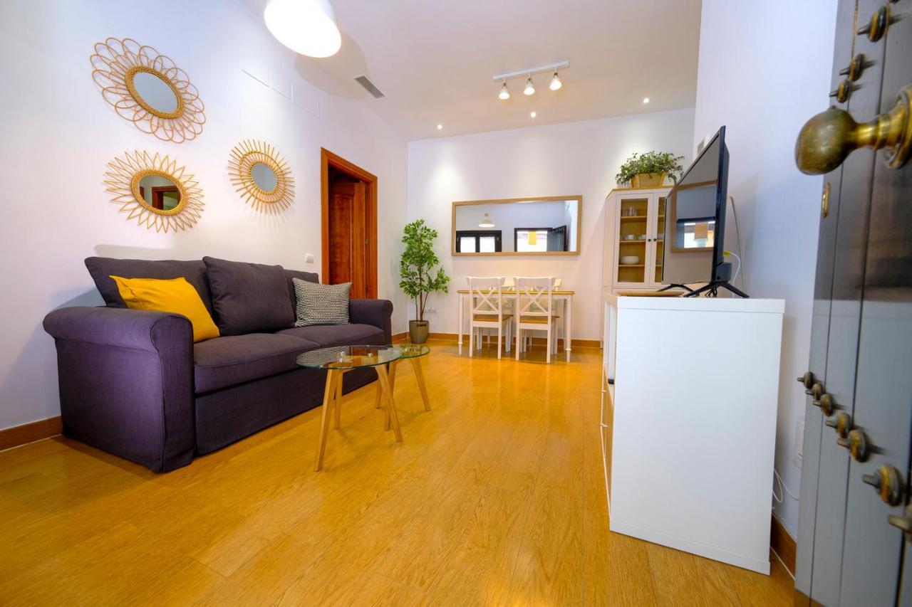 Patio Rialto Apartment Севиля Екстериор снимка